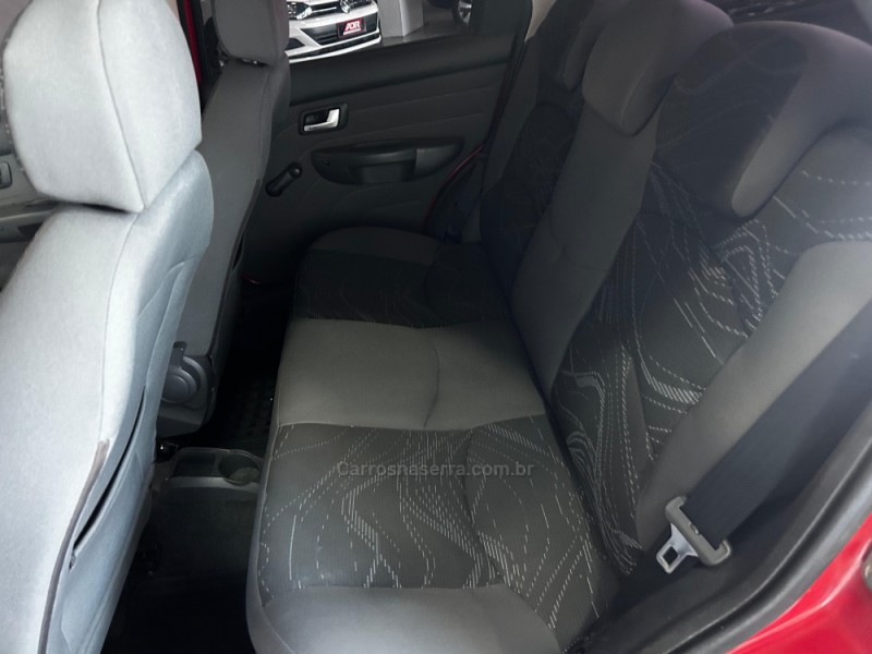 SIENA 1.0 MPI EL CELEBRATION 8V FLEX 4P MANUAL - 2013 - CAXIAS DO SUL