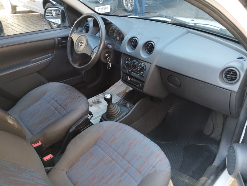 CELTA 1.0 MPFI SPIRIT 8V FLEX 2P MANUAL - 2011 - BOM PRINCíPIO