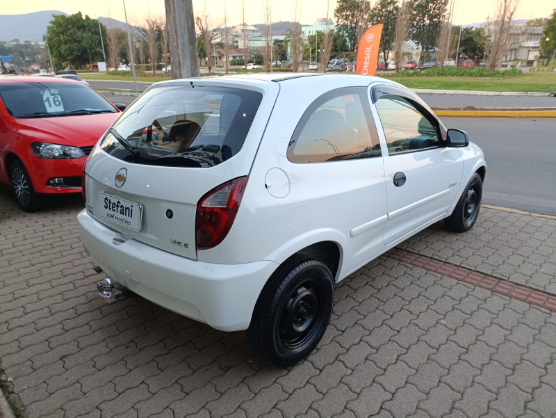 CELTA 1.0 MPFI SPIRIT 8V FLEX 2P MANUAL - 2011 - BOM PRINCíPIO