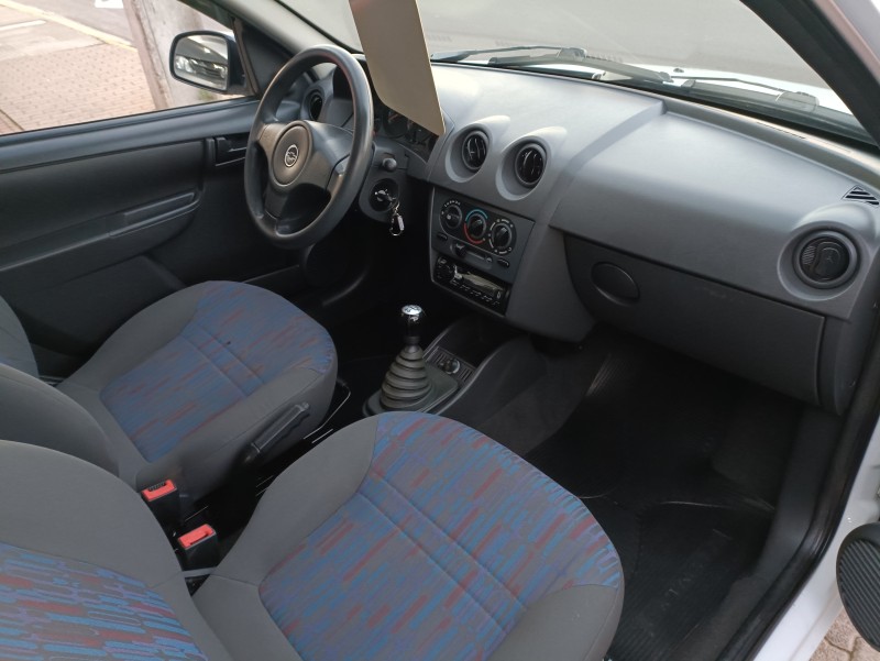 CELTA 1.0 MPFI SPIRIT 8V FLEX 2P MANUAL - 2011 - BOM PRINCíPIO