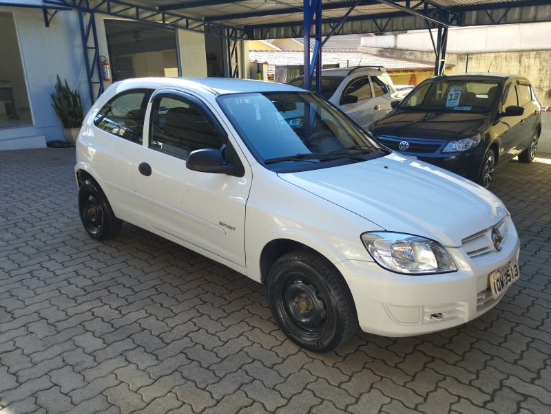 CELTA 1.0 MPFI SPIRIT 8V FLEX 2P MANUAL - 2011 - BOM PRINCíPIO