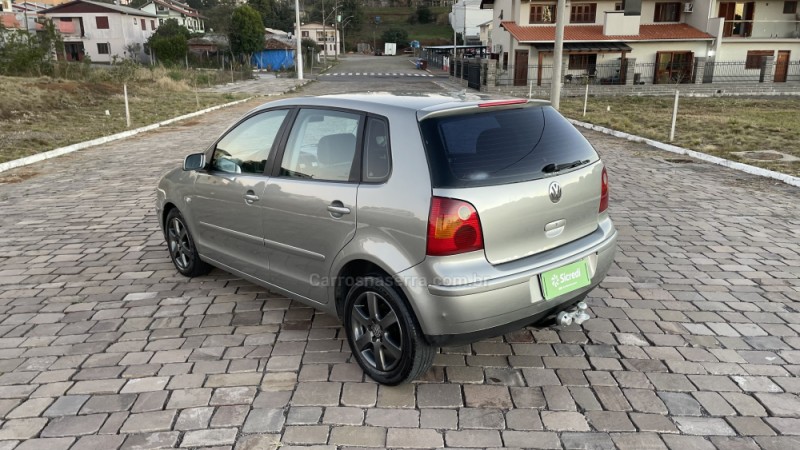 POLO 1.6 MI PLUS 8V GASOLINA 4P MANUAL - 2003 - VILA FLORES