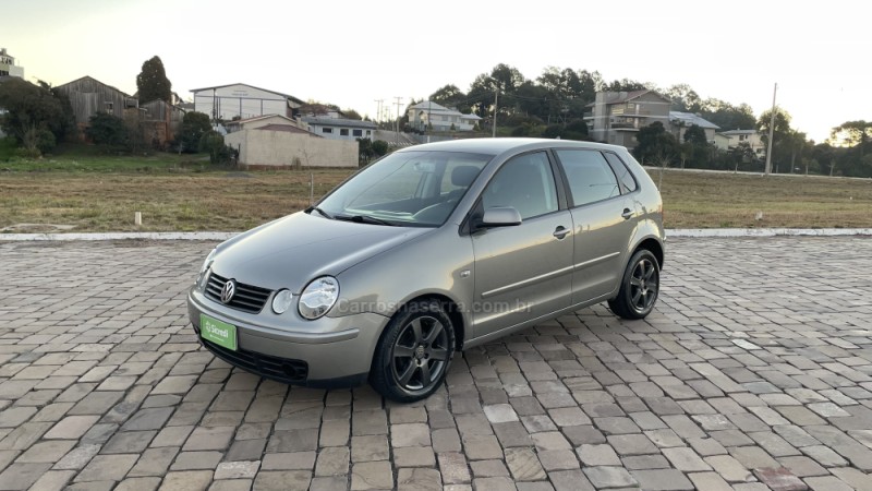 POLO 1.6 MI PLUS 8V GASOLINA 4P MANUAL - 2003 - VILA FLORES