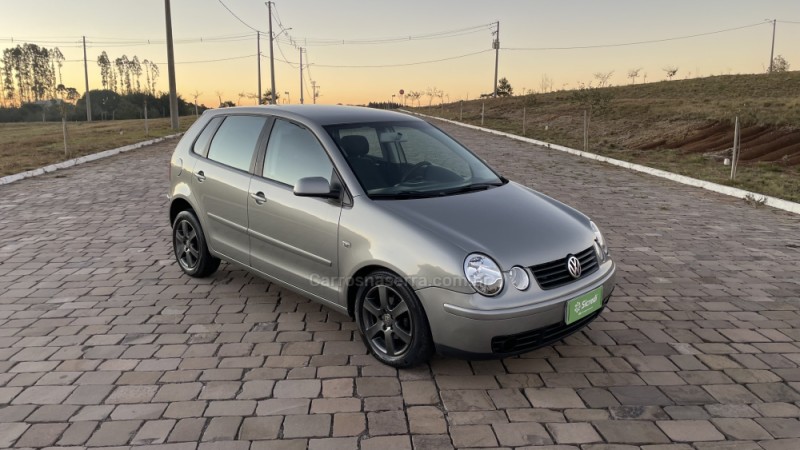 POLO 1.6 MI PLUS 8V GASOLINA 4P MANUAL