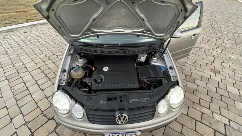 POLO 1.6 MI PLUS 8V GASOLINA 4P MANUAL - 2003 - VILA FLORES