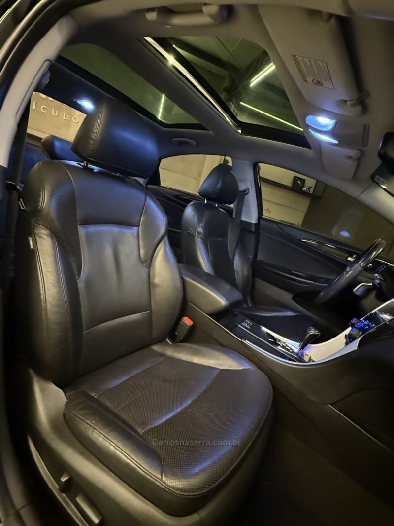 SONATA 2.4 MPFI I4 16V 182CV GASOLINA 4P AUTOMÁTICO - 2012 - CARLOS BARBOSA