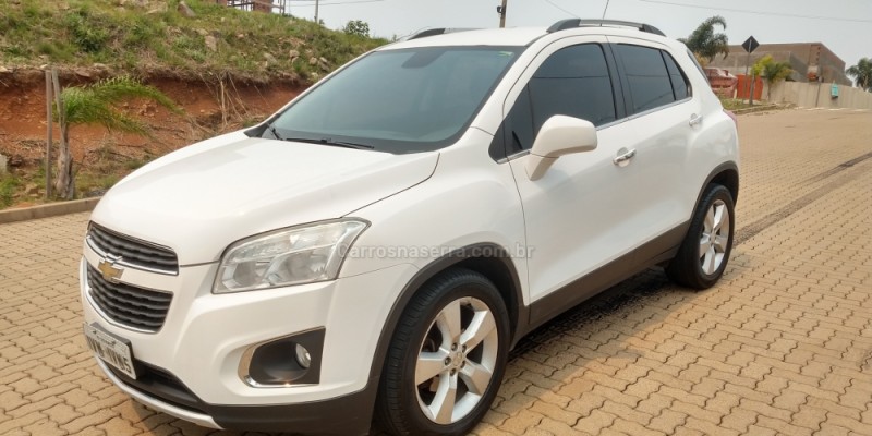 tracker 1.8 mpfi ltz 4x2 16v flex 4p automatico 2015 sao marcos