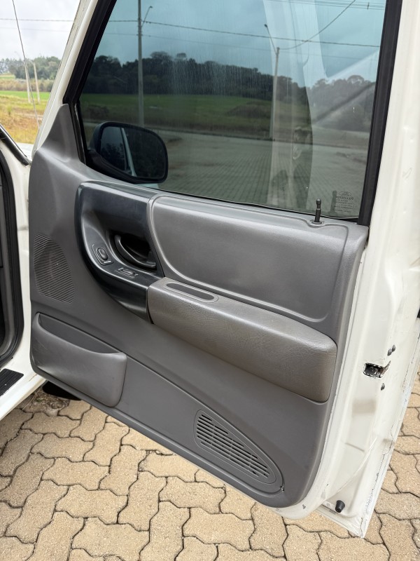 RANGER 2.8 XL 4X4 CD 8V TURBO INTERCOOLER DIESEL 4P MANUAL - 2003 - ARROIO DO MEIO