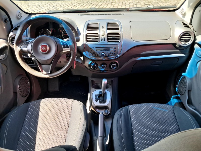 GRAND SIENA 1.6 MPI ESSENCE 16V FLEX 4P AUTOMATIZADO - 2015 - CAXIAS DO SUL