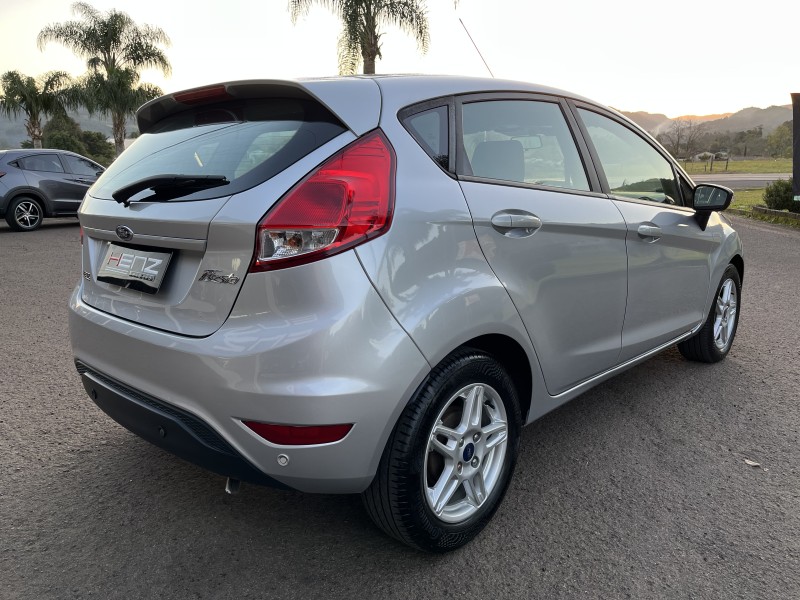 FIESTA 1.6 SEL HATCH 16V FLEX 4P AUTOMÁTICO - 2018 - BOM PRINCíPIO