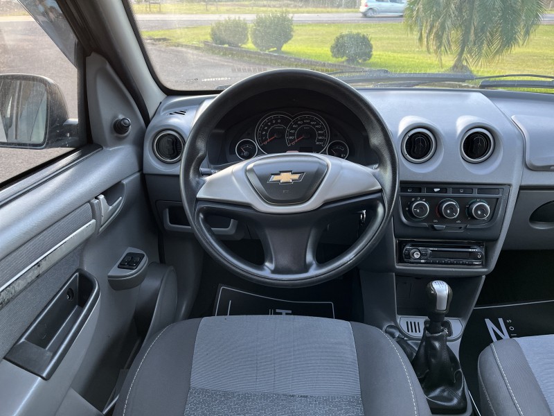 PRISMA 1.4 MPFI MAXX 8V FLEX 4P MANUAL - 2012 - BOM PRINCíPIO