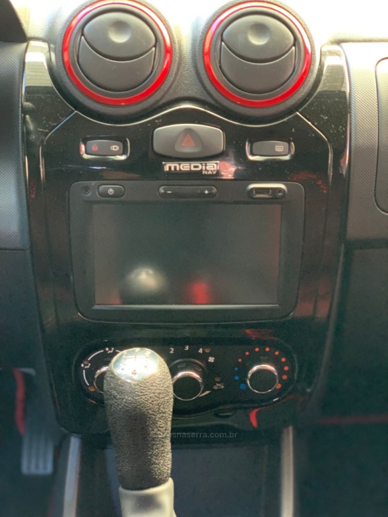 SANDERO 1.6 STEPWAY 8V FLEX 4P MANUAL - 2014 - CAXIAS DO SUL