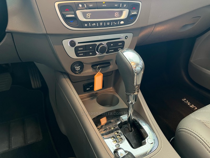 FLUENCE 2.0 PRIVILÉGE 16V FLEX 4P AUTOMÁTICO - 2015 - CAXIAS DO SUL