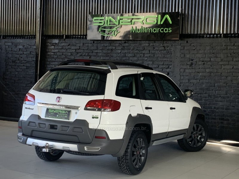 PALIO 1.8 MPI ADVENTURE WEEKEND 8V FLEX 4P MANUAL - 2015 - CAXIAS DO SUL