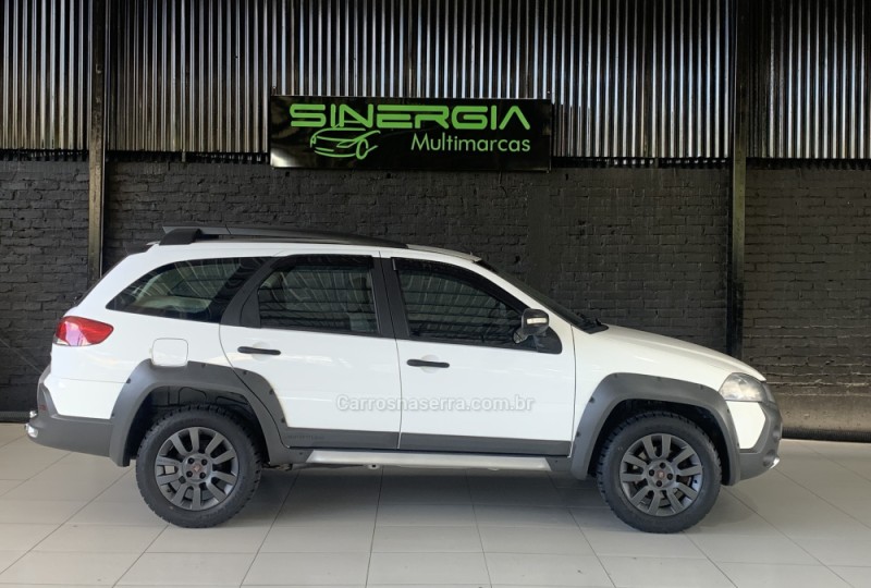 PALIO 1.8 MPI ADVENTURE WEEKEND 8V FLEX 4P MANUAL - 2015 - CAXIAS DO SUL