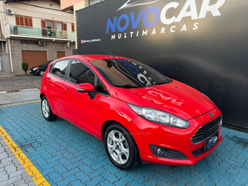 FIESTA 1.5 SE HATCH 16V FLEX 4P MANUAL - 2015 - ESTâNCIA VELHA
