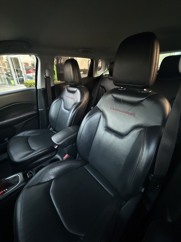 COMPASS 2.0 16V DIESEL TRAILHAWK 4X4 AUTOMÁTICO - 2017 - FARROUPILHA