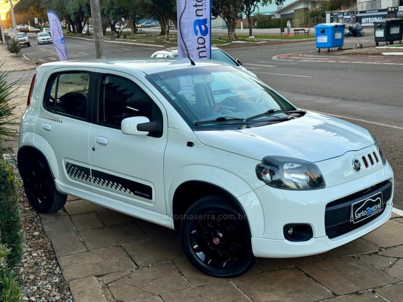 UNO 1.4 EVO SPORTING 8V FLEX 4P MANUAL - 2013 - LAGOA VERMELHA