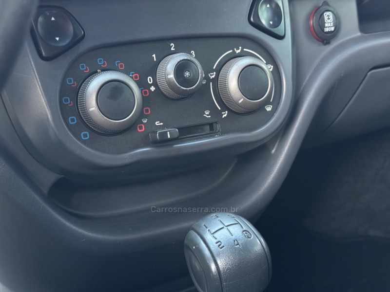 UNO 1.4 EVO SPORTING 8V FLEX 4P MANUAL - 2013 - LAGOA VERMELHA
