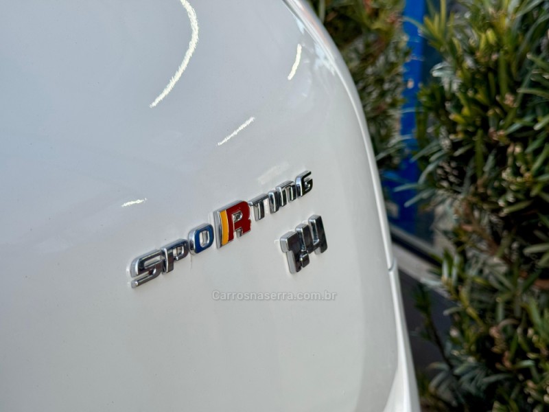 UNO 1.4 EVO SPORTING 8V FLEX 4P MANUAL - 2013 - LAGOA VERMELHA