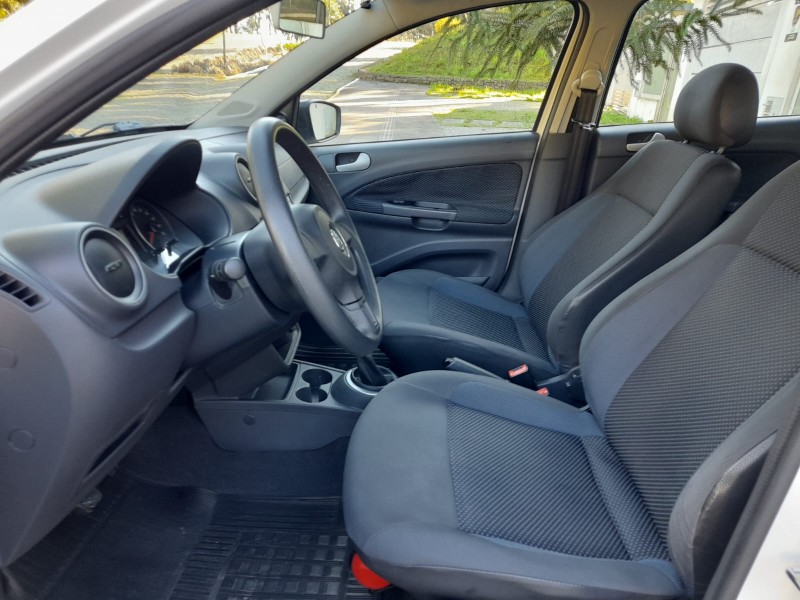 GOL 1.0 8V I-TRED FLEX 4P MANUAL - 2015 - FARROUPILHA