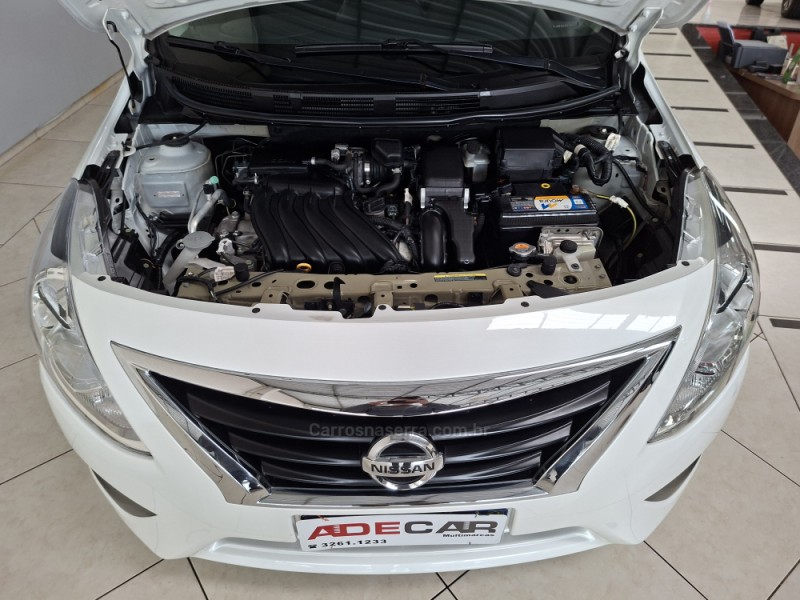 VERSA 1.6 16V FLEX SV 4P XTRONIC - 2018 - FARROUPILHA
