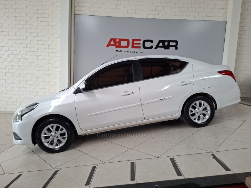 VERSA 1.6 16V FLEX SV 4P XTRONIC - 2018 - FARROUPILHA