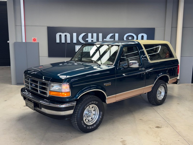 BRONCO 5.8 XLT V8 GASOLINA 2P AUTOMÁTICO