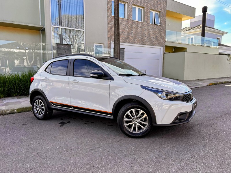 ARGO 1.3 V8 TREKKING FLEX 4P AUTOMÁTICO - 2025 - BENTO GONçALVES