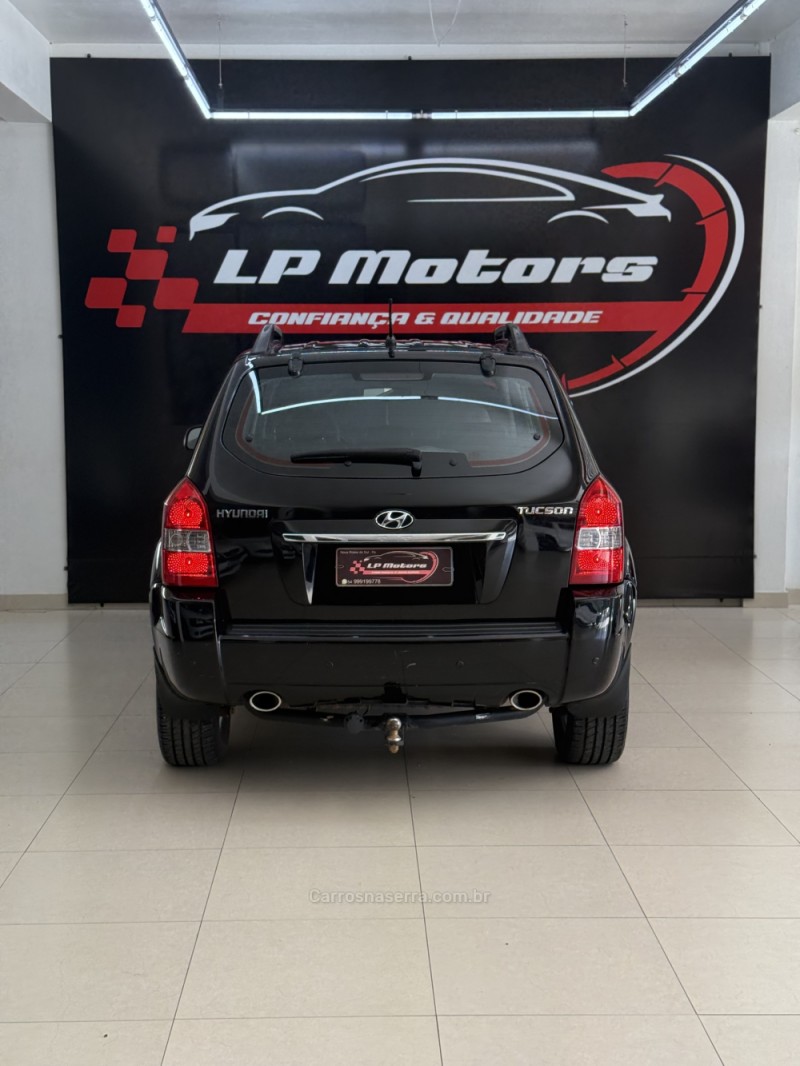 TUCSON 2.7 MPFI GLS 24V 180CV 4WD GASOLINA 4P AUTOMÁTICO - 2009 - FARROUPILHA