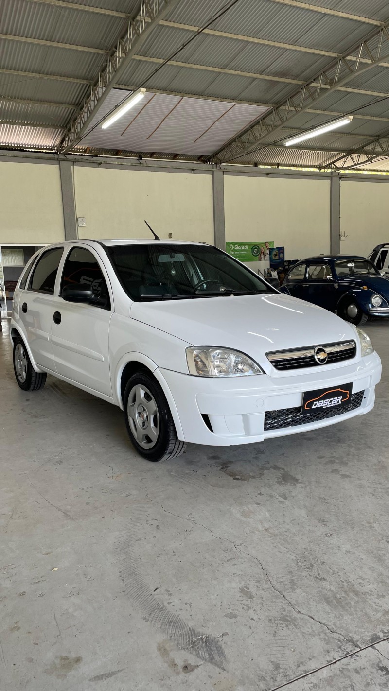 CORSA 1.4 MPFI MAXX 8V FLEX 4P MANUAL - 2011 - BOM PRINCíPIO