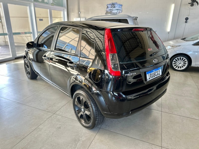 FIESTA 1.0 MPI CLASS HATCH 8V FLEX 4P MANUAL - 2011 - CAXIAS DO SUL
