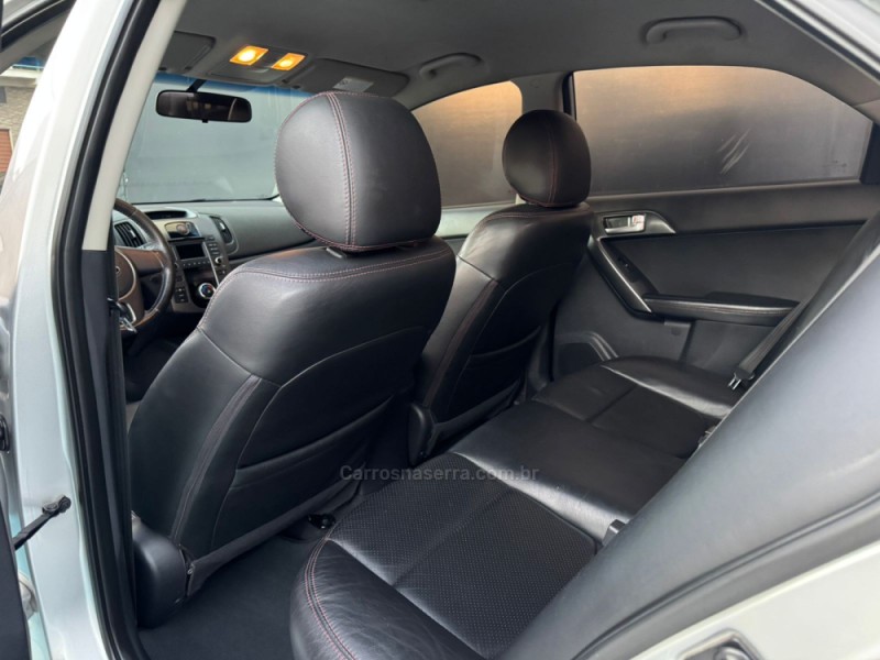 CERATO 1.6 SX3 16V FLEX 4P AUTOMÁTICO - 2011 - ESTâNCIA VELHA