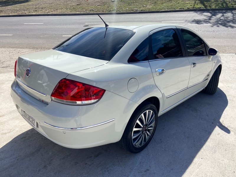 LINEA 1.8 ESSENCE 16V FLEX 4P MANUAL - 2013 - CAXIAS DO SUL