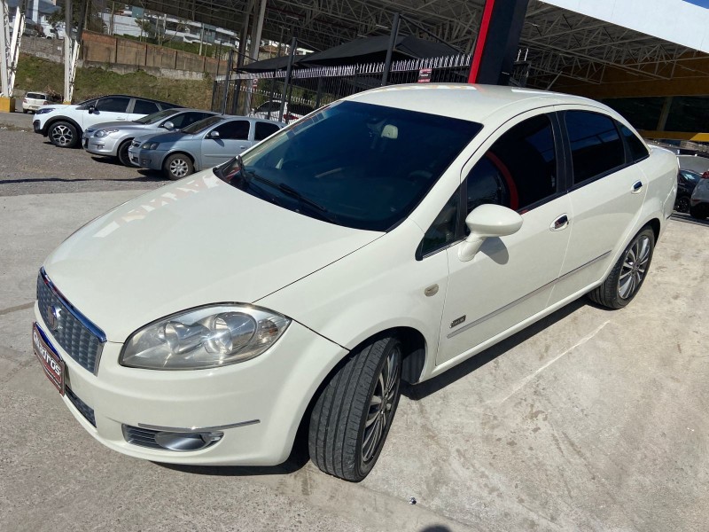 LINEA 1.8 ESSENCE 16V FLEX 4P MANUAL - 2013 - CAXIAS DO SUL