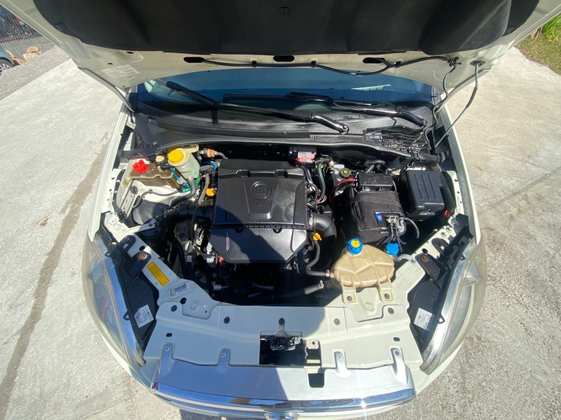 LINEA 1.8 ESSENCE 16V FLEX 4P MANUAL - 2013 - CAXIAS DO SUL
