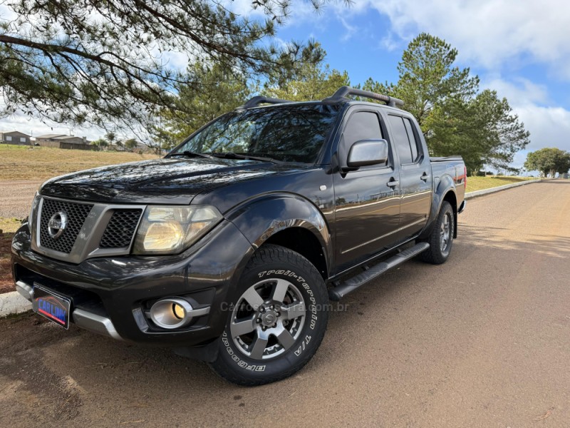 FRONTIER 2.5 SV ATTACK 4X4 CD TURBO ELETRONIC DIESEL 4P MANUAL - 2015 - VACARIA