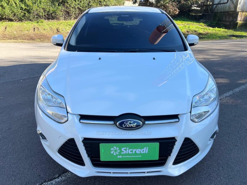 FOCUS 1.6 SE 16V FLEX 4P MANUAL - 2014 - BENTO GONçALVES