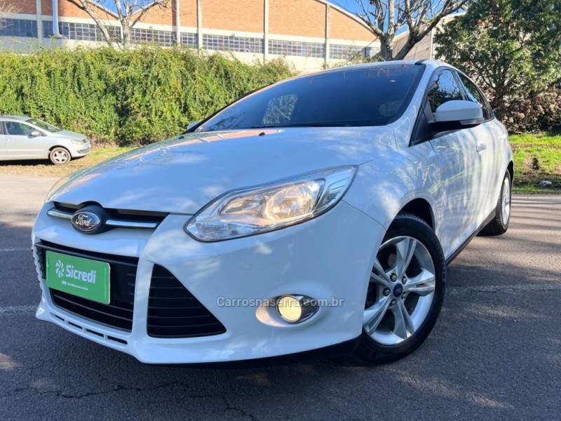 FOCUS 1.6 SE 16V FLEX 4P MANUAL - 2014 - BENTO GONçALVES