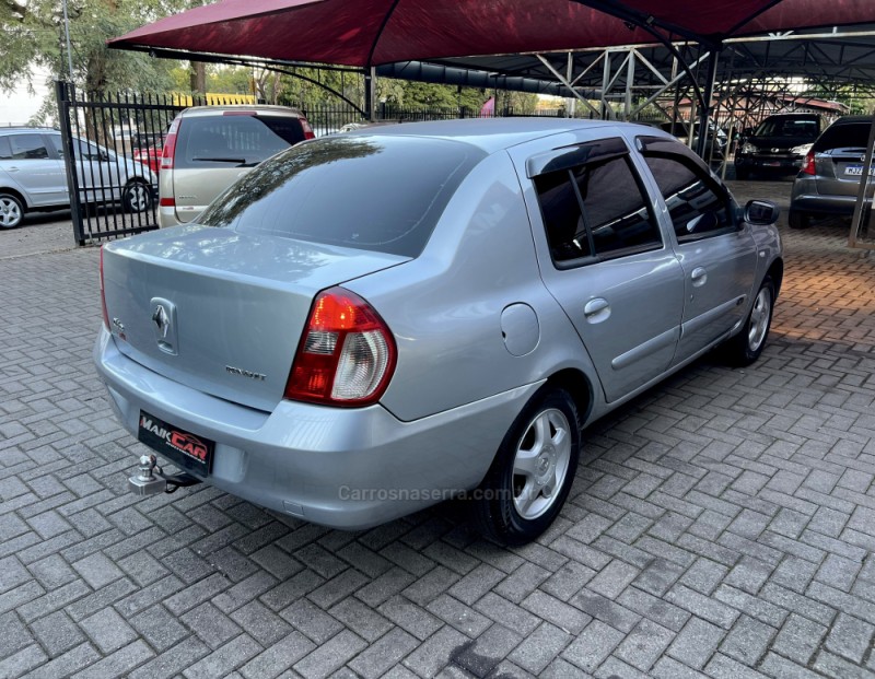 CLIO 1.6 PRIVILÉGE SEDAN 16V FLEX 4P MANUAL - 2007 - ESTâNCIA VELHA