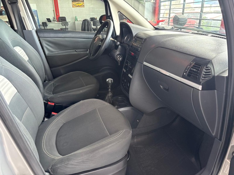 IDEA 1.6 MPI ESSENCE 16V FLEX 4P MANUAL - 2011 - CAXIAS DO SUL