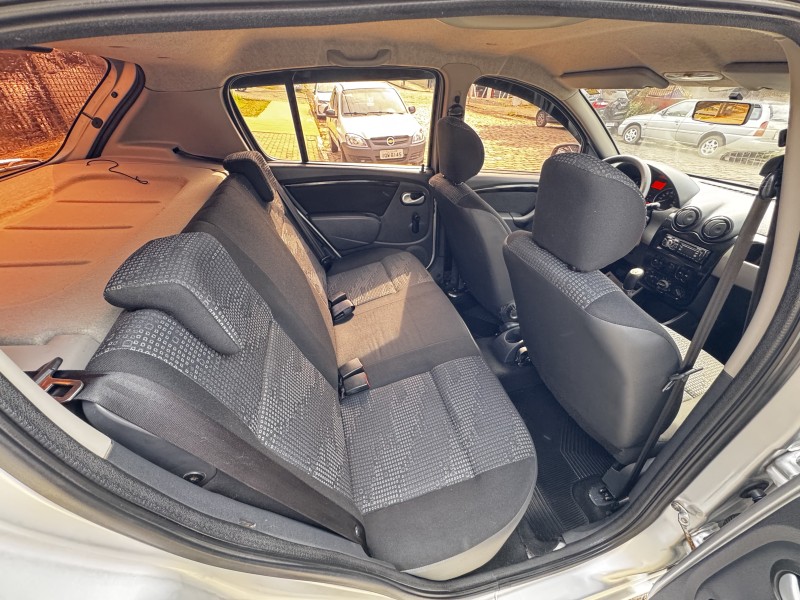SANDERO 1.6 EXPRESSION 8V FLEX 4P MANUAL - 2011 - CAXIAS DO SUL