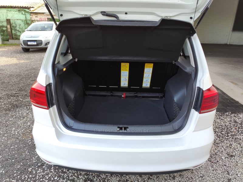 SPACEFOX 1.6 MI COMFORTLINE 8V FLEX 4P MANUAL - 2015 - VENâNCIO AIRES