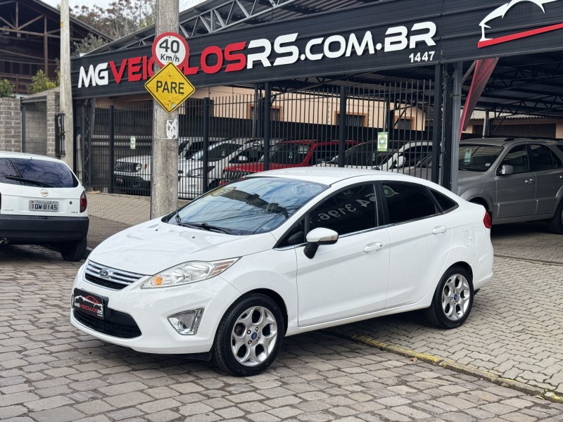 fiesta 1.6 se sedan 16v flex 4p manual 2013 caxias do sul