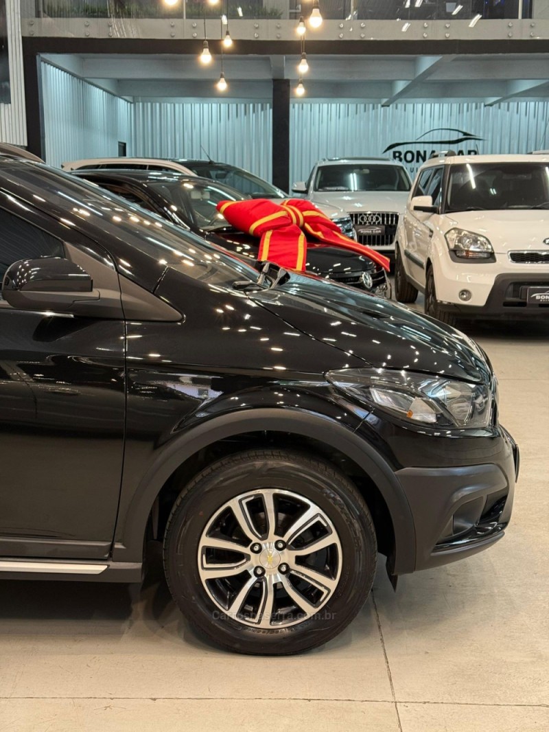 ONIX 1.4 MPFI ACTIV 8V FLEX 4P MANUAL - 2018 - CAXIAS DO SUL