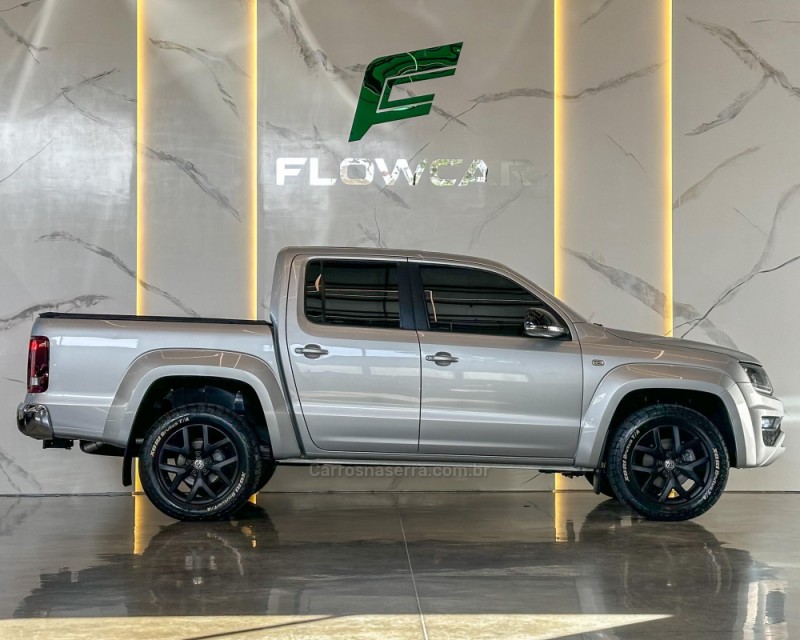 AMAROK 3.0 V6 TDI HIGHLINE CD DIESEL 4MOTION AUTOMÁTICO - 2019 - GARIBALDI