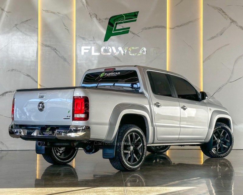 AMAROK 3.0 V6 TDI HIGHLINE CD DIESEL 4MOTION AUTOMÁTICO - 2019 - GARIBALDI