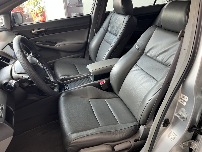 CIVIC 1.8 LXS 16V FLEX 4P AUTOMÁTICO - 2007 - PORTãO