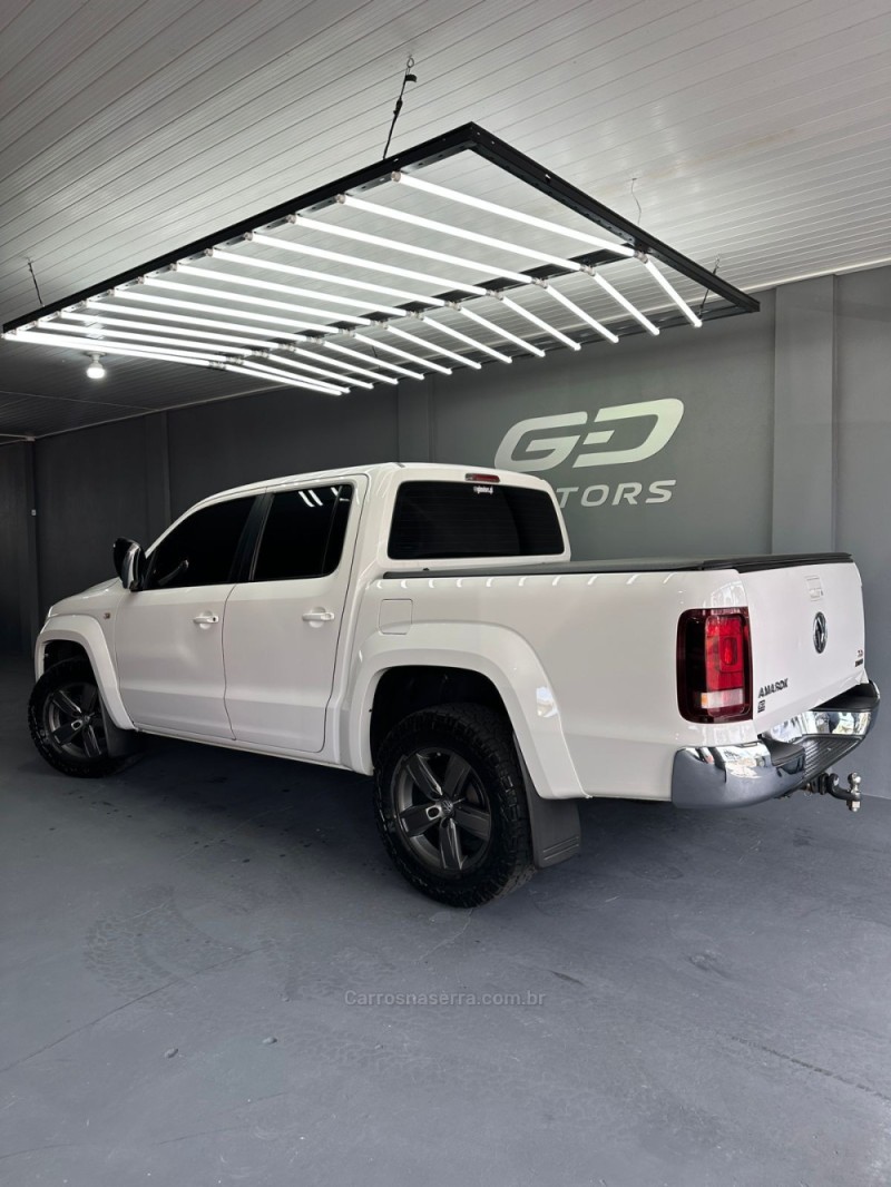AMAROK 2.0 HIGHLINE 4X4 CD 16V TURBO INTERCOOLER DIESEL 4P AUTOMÁTICO - 2018 - PASSO FUNDO