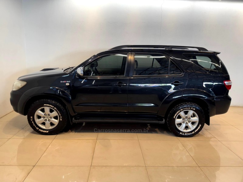 HILUX SW4 3.0 SRV 4X4 7 LUGARES 16V TURBO INTERCOOLER DIESEL 4P AUTOMÁTICO - 2009 - CASCA
